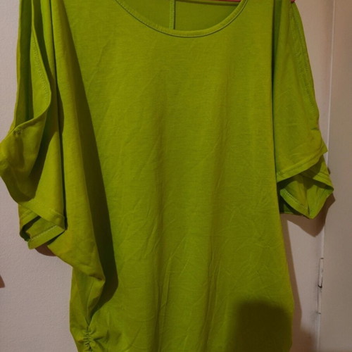 Women's blouse lime green 3XL like new, cold shoulder