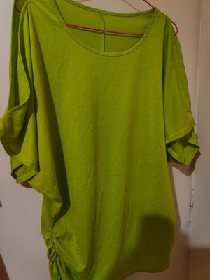Women's blouse lime green 3XL like new, cold shoulder