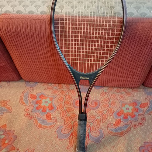 Tennis racket