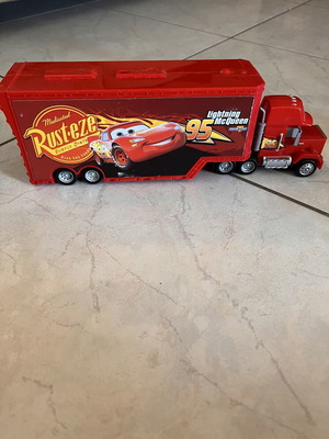 Disney Pixar Cars Transforming Mack Playset 2-in-1 Toy Truck and Tune-Up Station like new