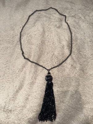 Long Anthracite Necklace with Shiny Beaded Tassel like new