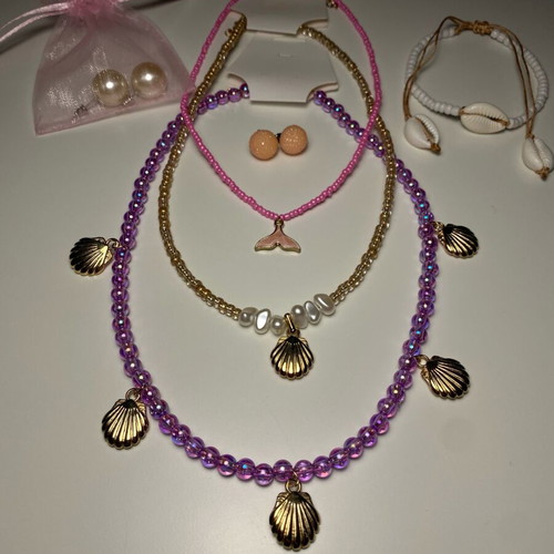 Summer jewelry set new with 3 handmade necklaces, 2 earrings, 1 bracelet