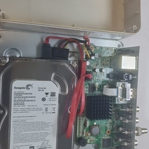 HIKVISION DS-7108HVI-SH Digital Video Recorder used with Seagate 500GB HDD