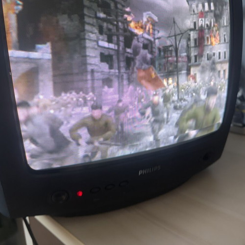 Philips CRT TV used, ideal for retro gaming setup