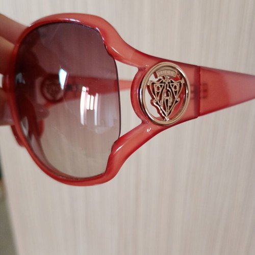 Gucci women's sunglasses GG 3061/S used, red coral butterfly frame