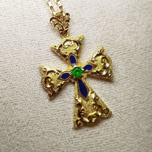 Handmade 14K Yellow Gold Orthodox Cross with Certified Tsavorite Garnet, New