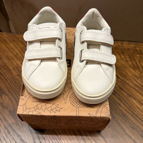 Veja kids shoes size 26 like new, white casual
