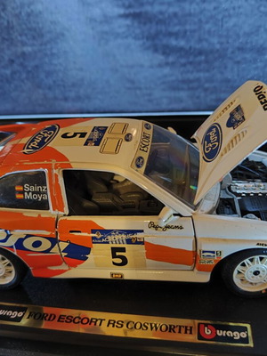 Ford Escort RS Cosworth Repsol Rally 1994 μεταχειρισμένο 1:24 Burago