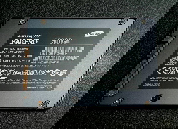 Samsung SSD 500GB Πλήρως λειτουργικός