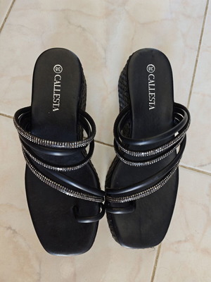 Summer platform sandals like new, size 38, black and silver