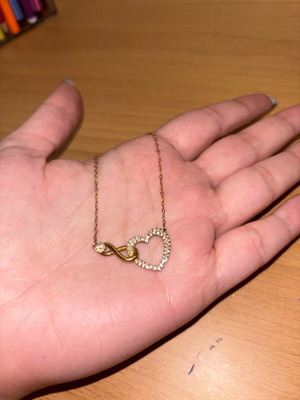 Swarovski necklace like new with crystals and zircon