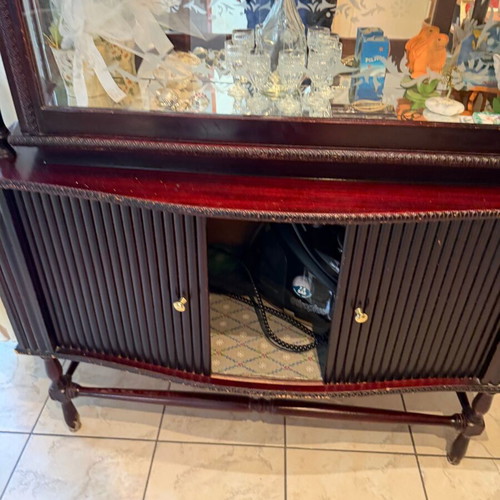 Neoclassical living room unit like new