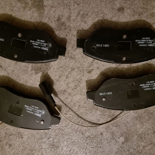 Valeo Front Brake Pads Set With Cable Alfa Romeo Mito New