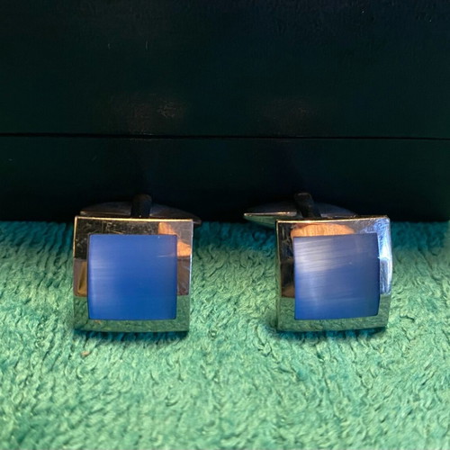 Cufflinks used, blue