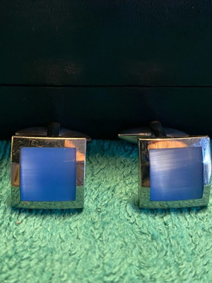 Cufflinks used, blue
