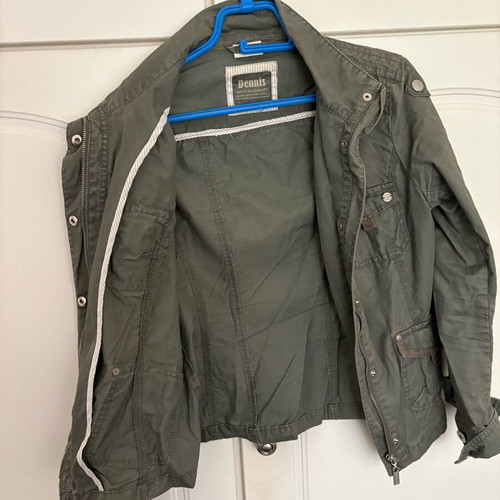 Jacket in khaki color summer like new