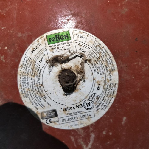 Heating radiators like new with gas boiler and components