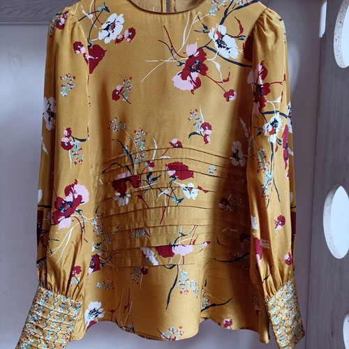 Massimo Dutti silk blouse like new, size S, yellow