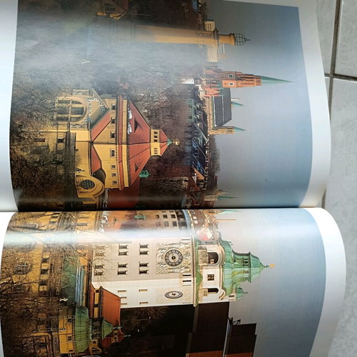 Beautiful Munich trilingual book like new