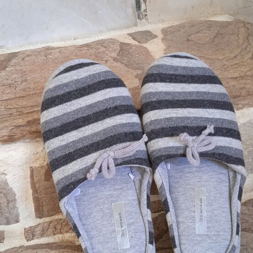 Tex Woman slippers like new, size 40, gray
