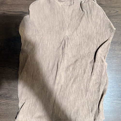 Piazza Italia Woman Beige Textured Sleeveless Shirt, Size M