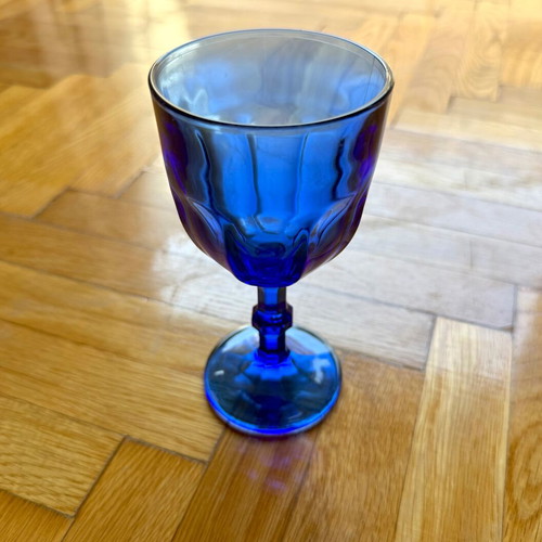 Vintage cobalt blue wine glass, 15cm
