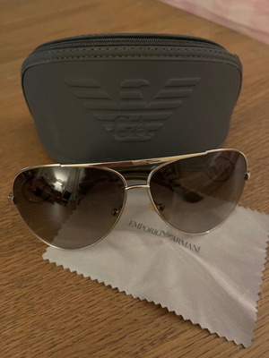 Γυαλιά ηλίου Emporio Armani καινούργια με μεταλλικό σκελετό