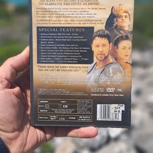 Gladiator DVD used, social genre, subtitles