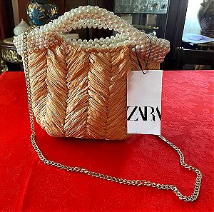 Zara καινούρια τσάντα μικρή με ψάθα και πέρλες.