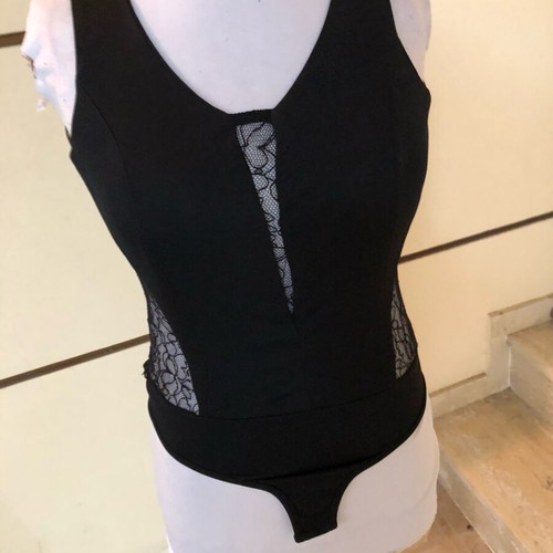 Women's bodysuit like new, size M, black with lace details