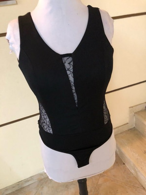 Women's bodysuit like new, size M, black with lace details