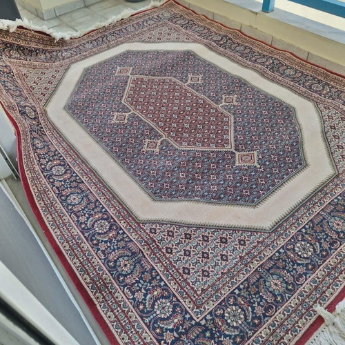 Rug like new, 1.94 x 2.50 meters, set of 2 pieces