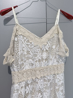 Γυναικείο φόρεμα Lipsy London boho σαν καινούργιο λευκό με μπεζ και κεντήματα