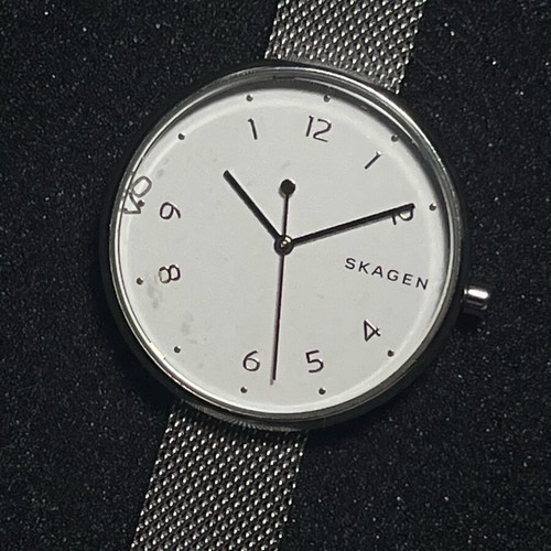 Skagen women's watch like new, white and silver