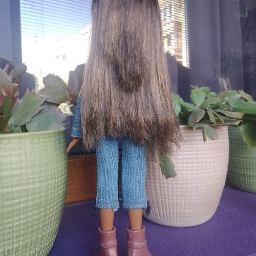 Bratz Sasha doll used with original Yasmin outfit