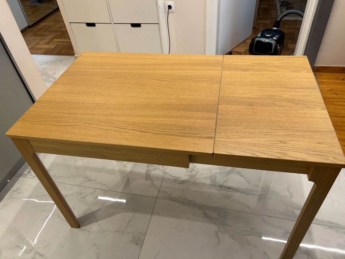 EKEDALEN IKEA table like new, extendable - € 80,00 - Vendora.cy