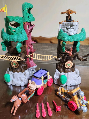 Fisher-Price Imaginext κάστρο 78590 μεταχειρισμένο με άμαξα, battle wagon και βιβλιαράκι