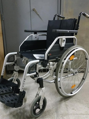 Καροτσάκι αναπηρικό καινούργιο, ελαφρύ model Optima 1331, πτυσσόμενο