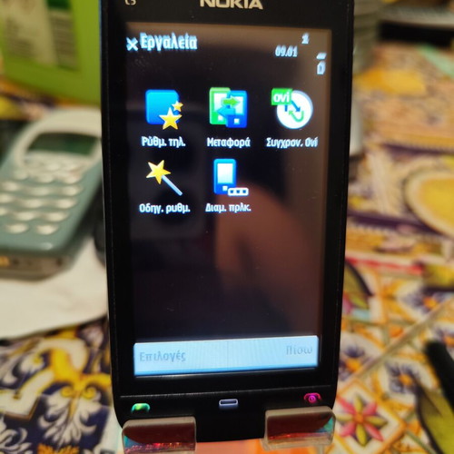 Nokia C5-03 phone used, black, up to 7.9 MP camera
