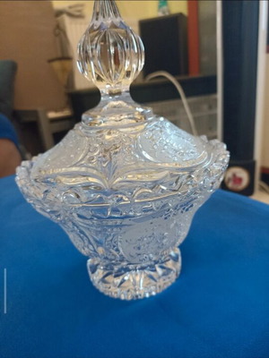 Vintage crystal fondantier with lid, like new, Frosted Dragon design