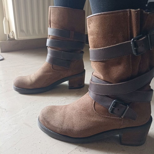 Alpe boots used, brown suede with leather straps