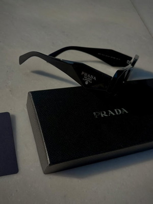 Sunglasses new, black, without case