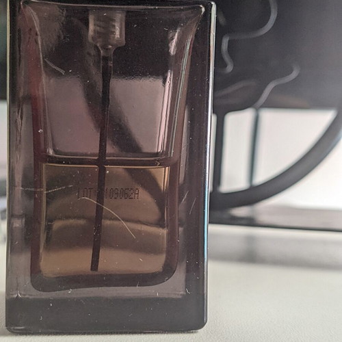 Vetiver Root Green Tea Cedarwood Eau de Toilette 50 ml like new