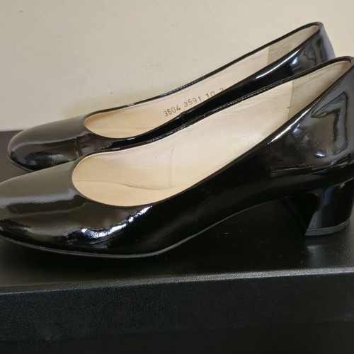 Högl women's shoes low stable heel like new, black leather, size 36