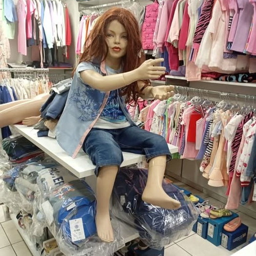 Realistic display mannequin used 91 cm with wig