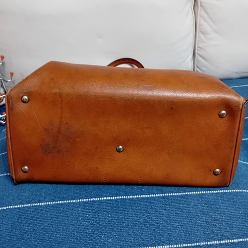 Vintage travel bag, genuine leather, tan color