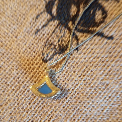 Monet.ine vintage pendant necklace used, blue and gold