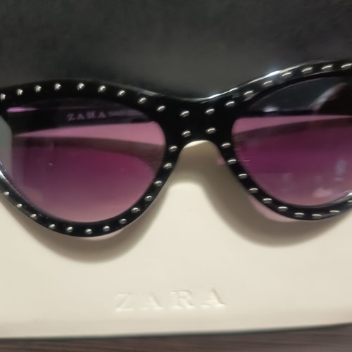 Zara sunglasses like new, black