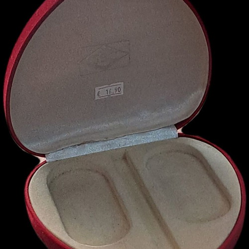 SBC heart-shaped jewelry box used, red