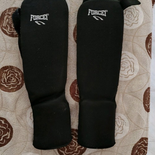 Kick Boxing Force1 f1 shin guards size XL used